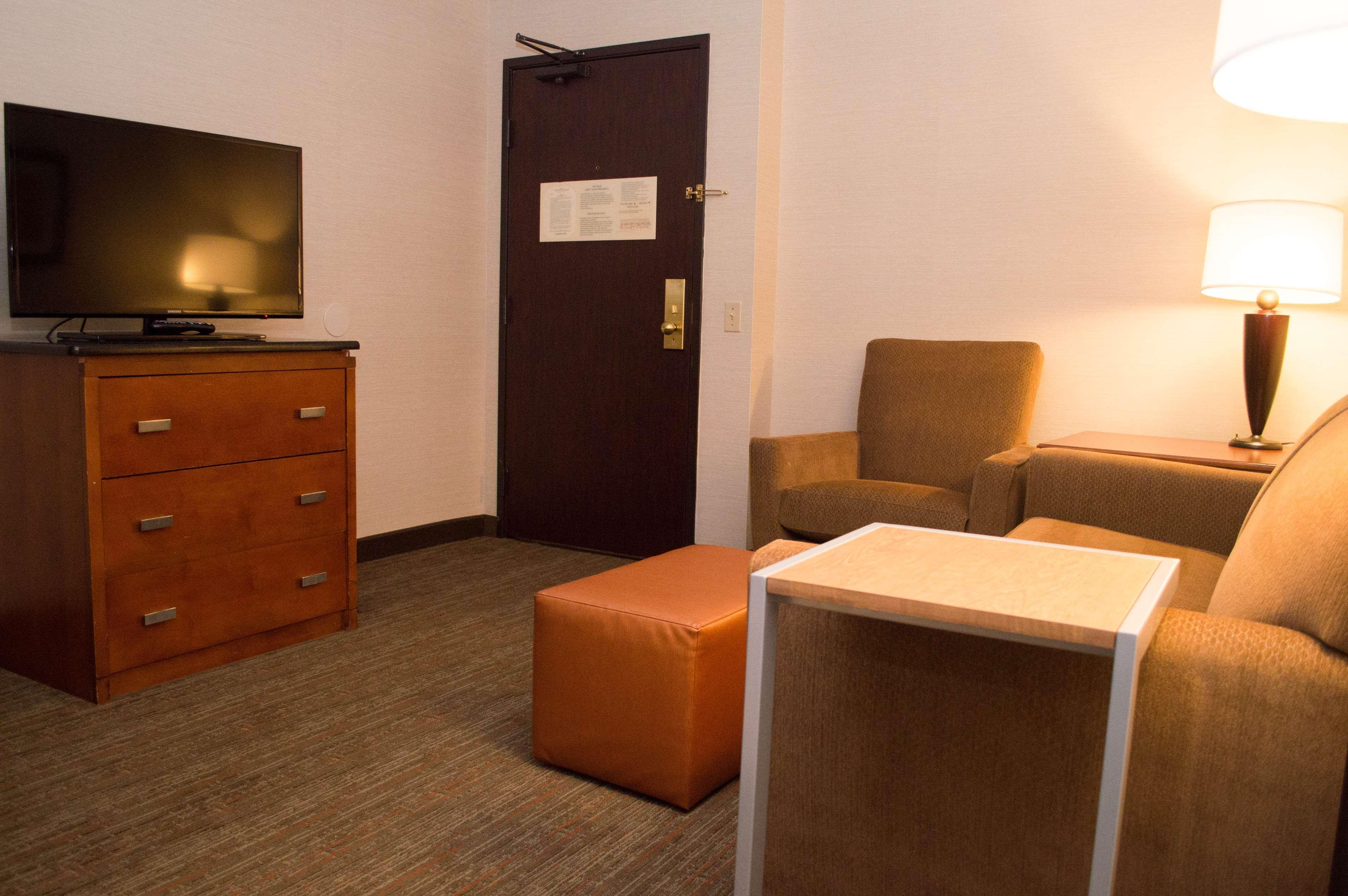 Radisson Hotel Detroit-Farmington Hills Eksteriør bilde