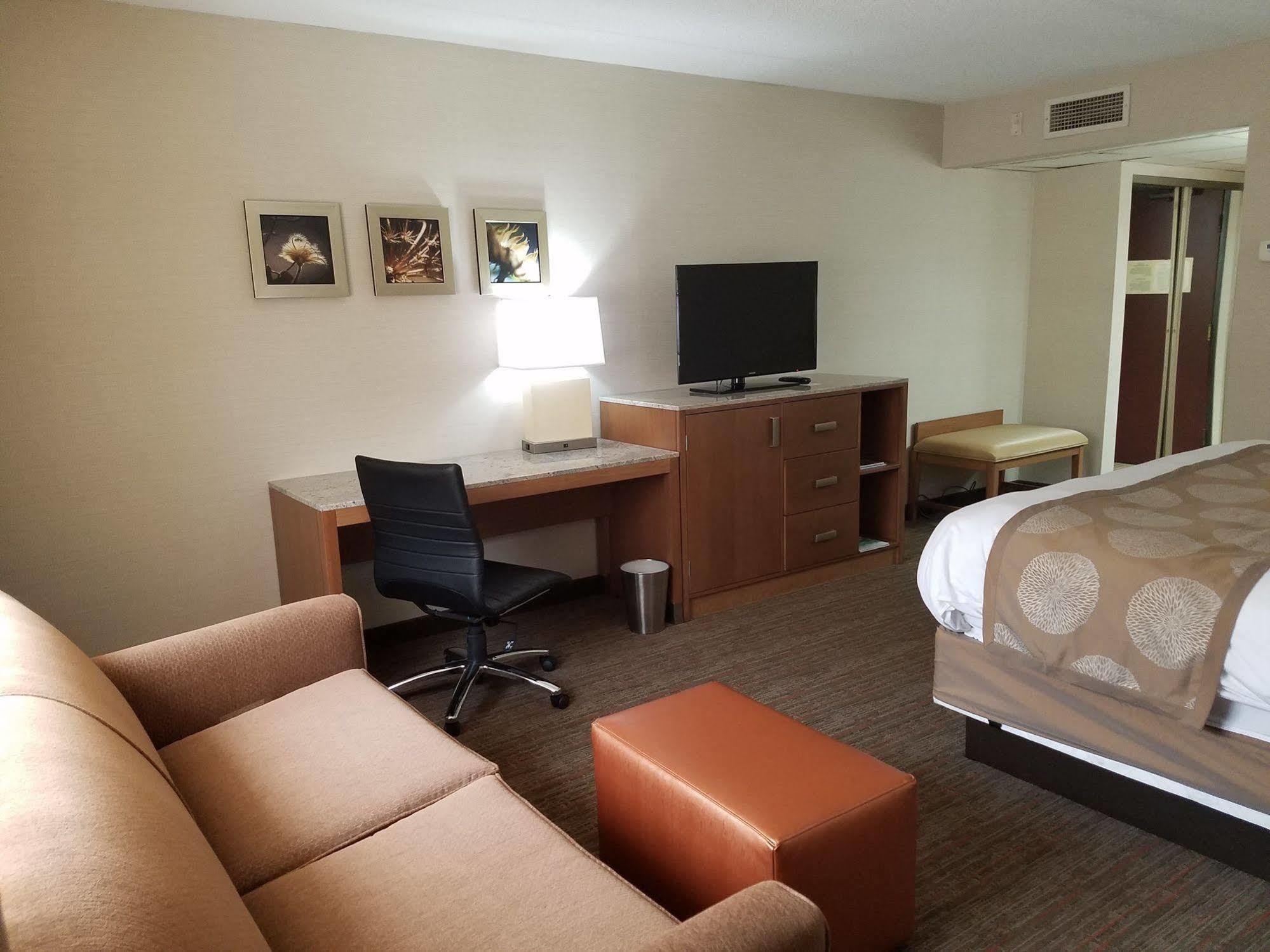 Radisson Hotel Detroit-Farmington Hills Eksteriør bilde
