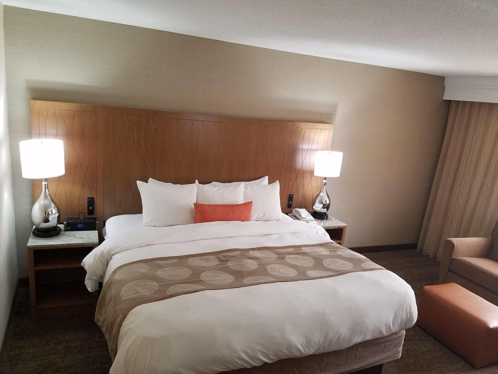 Radisson Hotel Detroit-Farmington Hills Eksteriør bilde