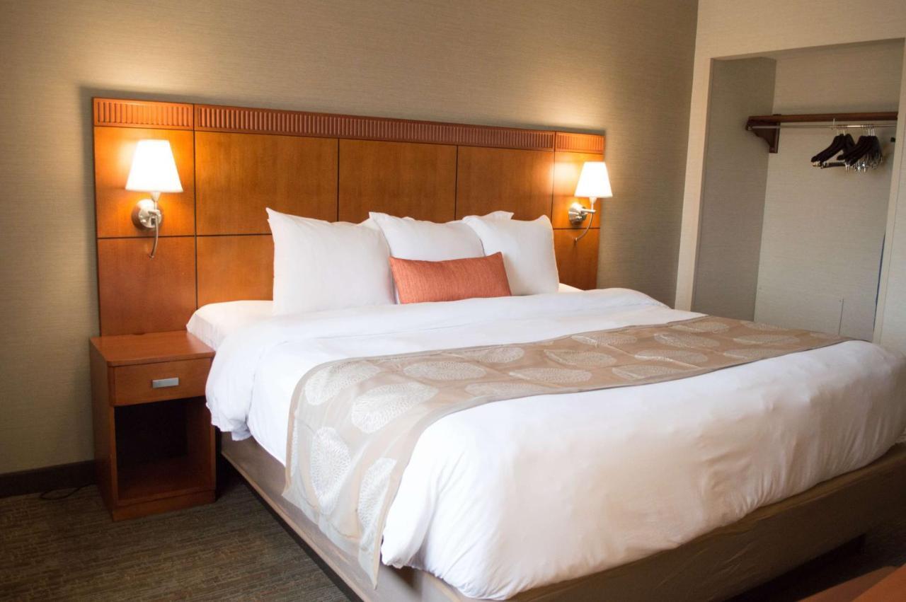 Radisson Hotel Detroit-Farmington Hills Eksteriør bilde