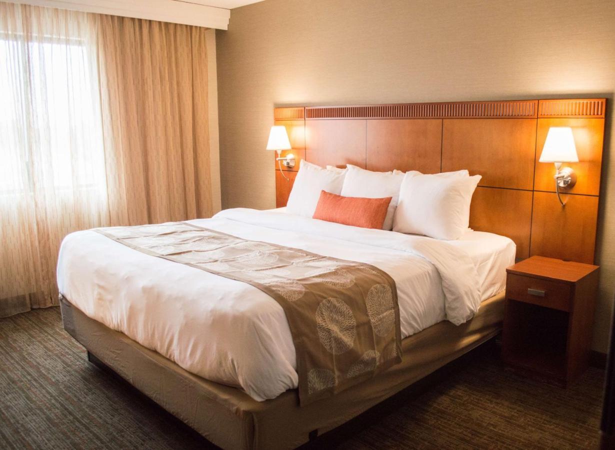 Radisson Hotel Detroit-Farmington Hills Eksteriør bilde